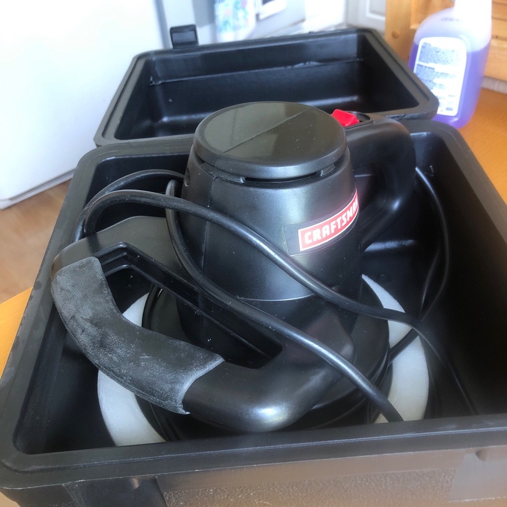 Craftsman Black Electric Polisher